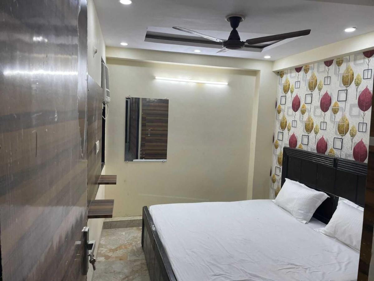 Hotel O Devansh Inn Új-Delhi Kültér fotó